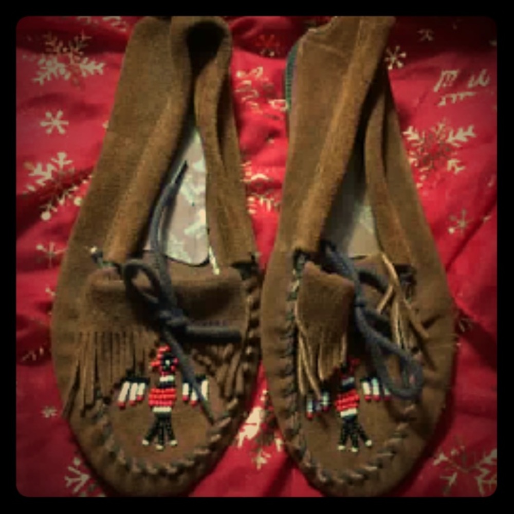 Minnetonka moccasins - Picture 1 of 4